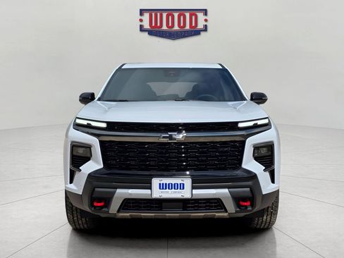 New 2026 Chevrolet Traverse Z71 w/ Enhanced Driving Package AWD/4WD image 5