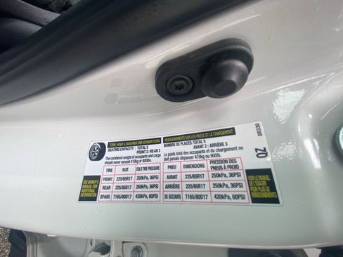 Used 2024 Toyota RAV4 LE AWD/4WD image 28