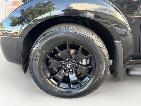 Used 2018 Nissan Frontier SV w/ Value Truck Package RWD image 30