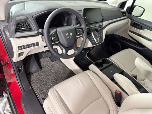 New 2026 Honda Odyssey EX-L image 4