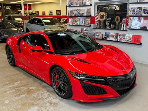 Used 2017 Acura NSX AWD/4WD image 4