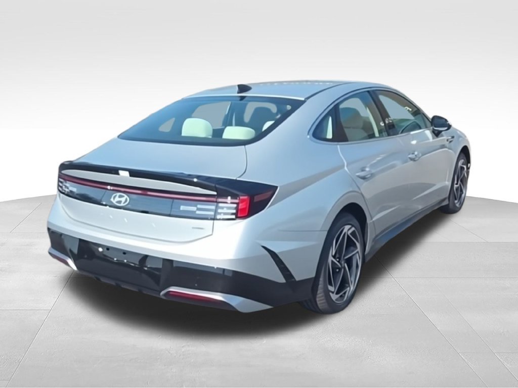 New 2026 Hyundai Sonata SEL AWD/4WD image 8
