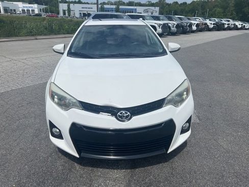 Used 2015 Toyota Corolla S Premium FWD image 2