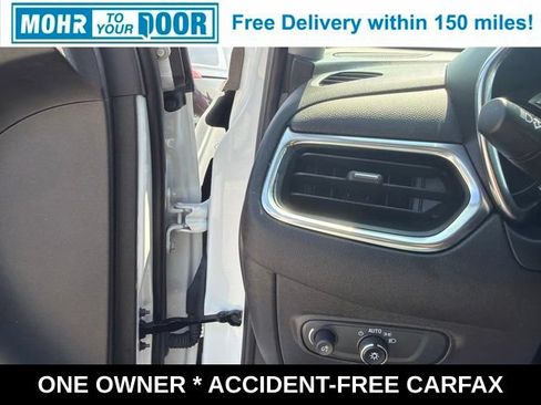 Used 2024 Chevrolet Equinox LT FWD image 16