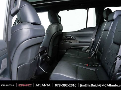 Used 2025 Lexus GX 550 w/ Accessory Package (2T) AWD/4WD image 18