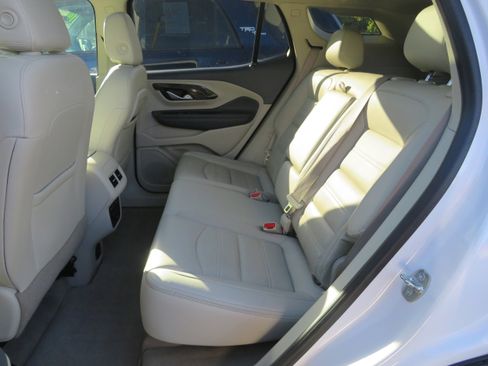 Used 2022 GMC Terrain Denali w/ Denali Premium Package image 8