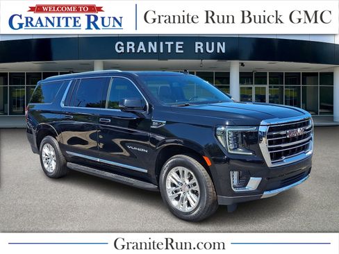 Used 2021 GMC Yukon XL SLT w/ SLT Premium Package AWD/4WD image 1