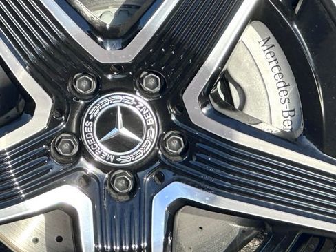 New 2025 Mercedes-Benz GLC 350e 4MATIC image 13