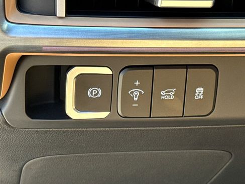 Certified 2026 Hyundai Santa Fe Calligraphy FWD image 25
