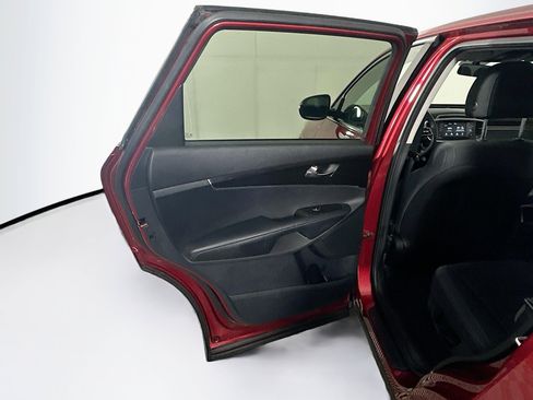 Used 2020 Kia Sorento LX image 24