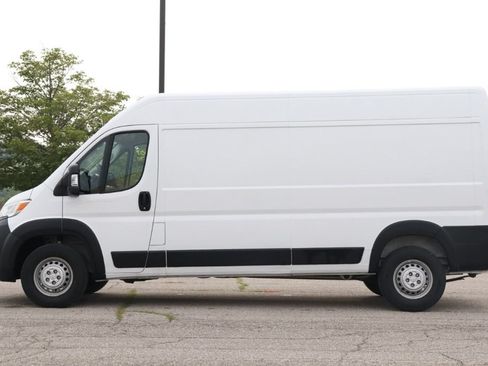 Used 2024 RAM ProMaster 2500 FWD image 6