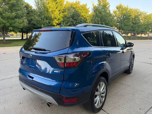 Used 2017 Ford Escape Titanium w/ Equipment Group 301A AWD/4WD image 5