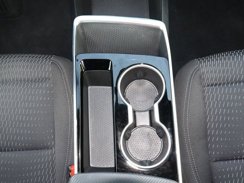 Used 2025 Chevrolet Equinox LT image 19