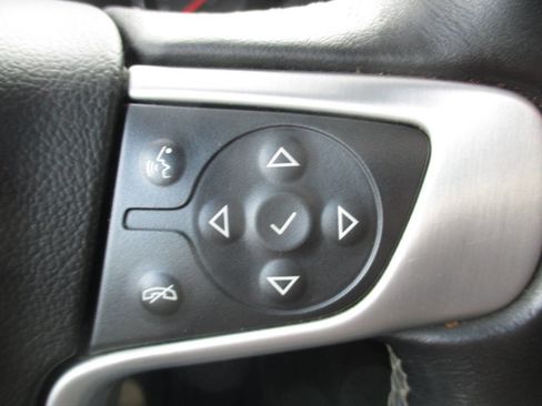 Used 2017 GMC Sierra 1500 SLE w/ SLE Value Package image 26