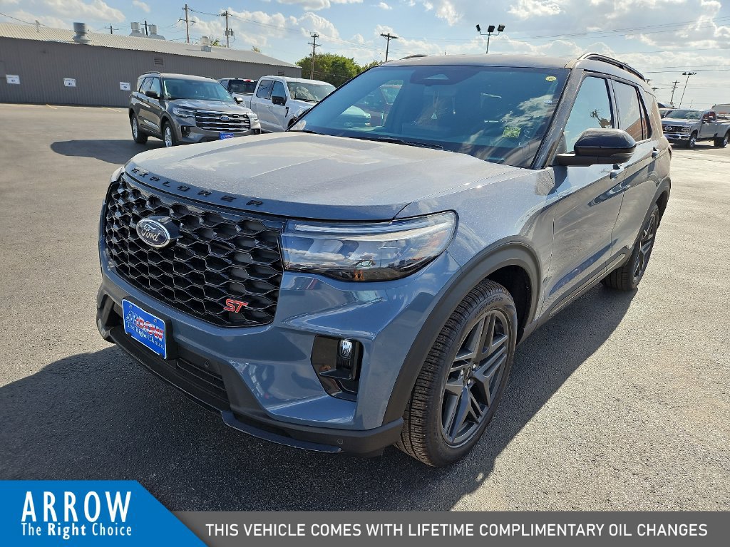 New 2026 Ford Explorer ST RWD image 4