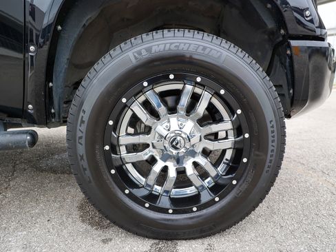 Used 2018 Toyota Tundra Platinum AWD/4WD image 18