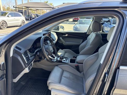 Used 2021 Audi Q5 e Premium Plus w/ Premium Plus Package image 5