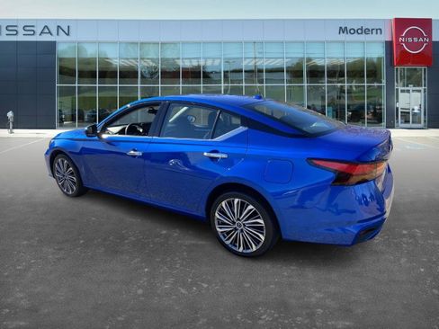 Certified 2025 Nissan Altima 2.5 SL image 6