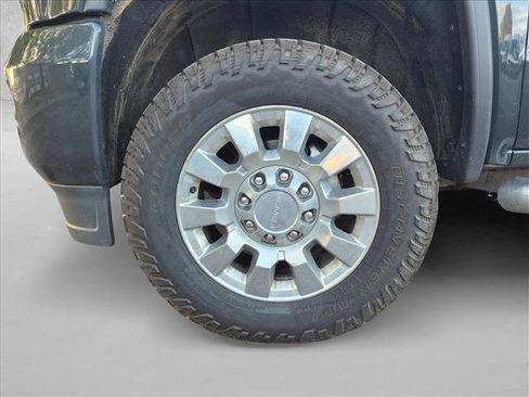 Used 2019 GMC Sierra 2500 Denali w/ Duramax Plus Package AWD/4WD image 16