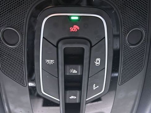 Certified 2025 Audi Q5 2.0T Premium w/ Convenience Plus Package image 39