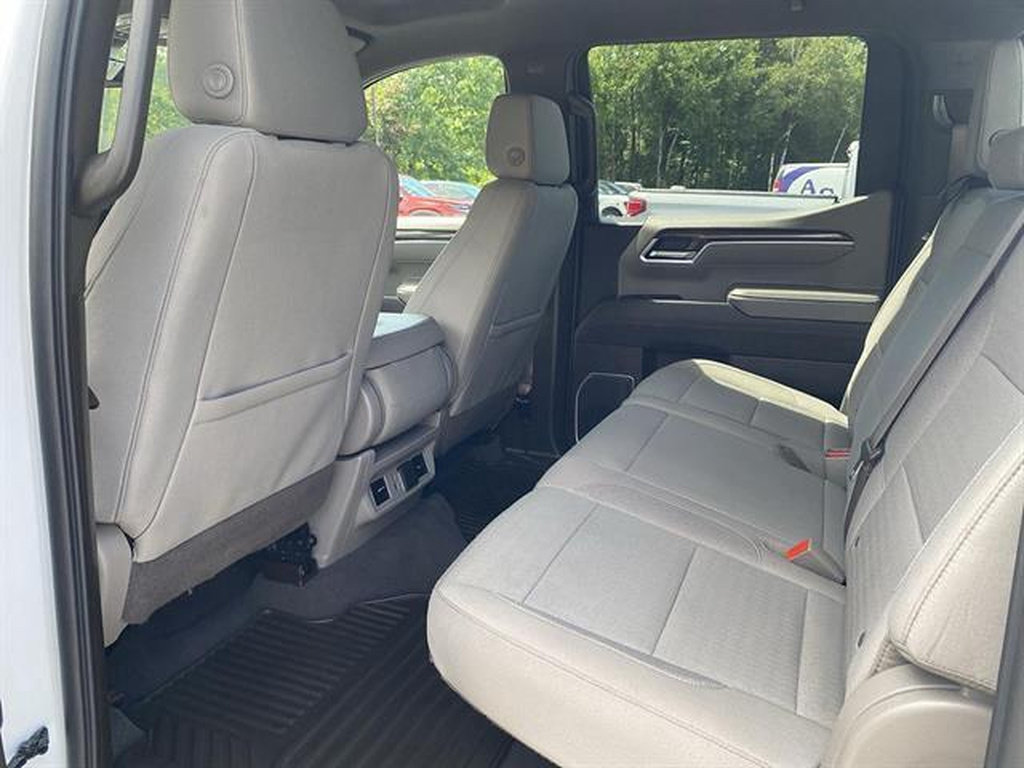 Certified 2026 Chevrolet Silverado 1500 RST AWD/4WD image 31