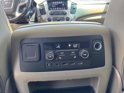 Used 2019 GMC Yukon SLT w/ Open Road Package image 33