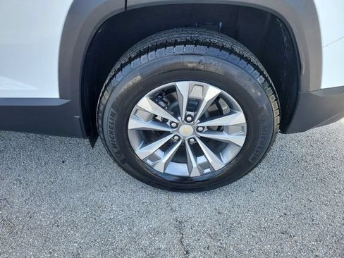 Used 2025 Chevrolet Equinox LT AWD/4WD image 7