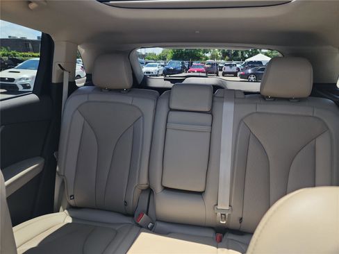 Used 2023 Lincoln Nautilus Reserve FWD image 19