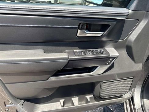 Used 2025 Toyota Tundra Platinum AWD/4WD image 7