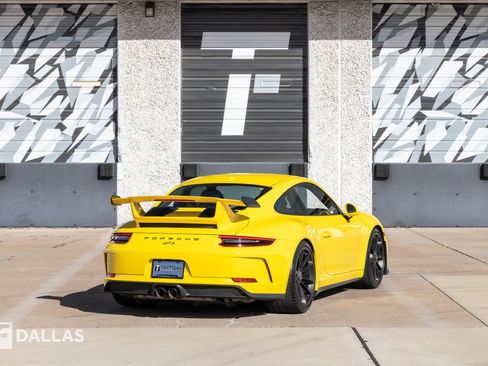 Used 2018 Porsche 911 GT3 w/ Sport Chrono Package image 17
