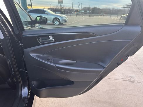 Used 2014 Hyundai Sonata SE image 36