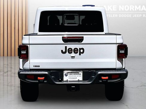 New 2026 Jeep Gladiator Mojave image 8