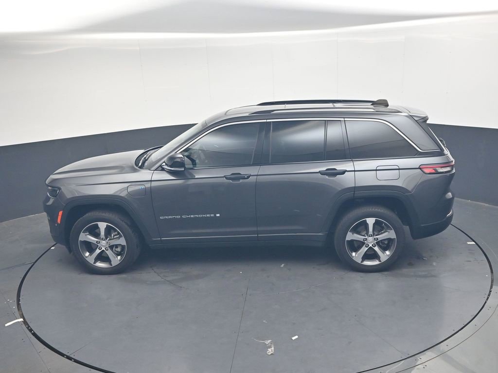 Used 2022 Jeep Grand Cherokee Limited 4xe AWD/4WD image 32
