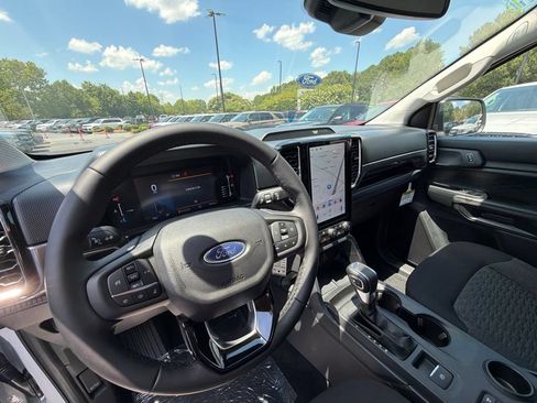 New 2026 Ford Ranger XLT w/ Black Appearance Package RWD image 5