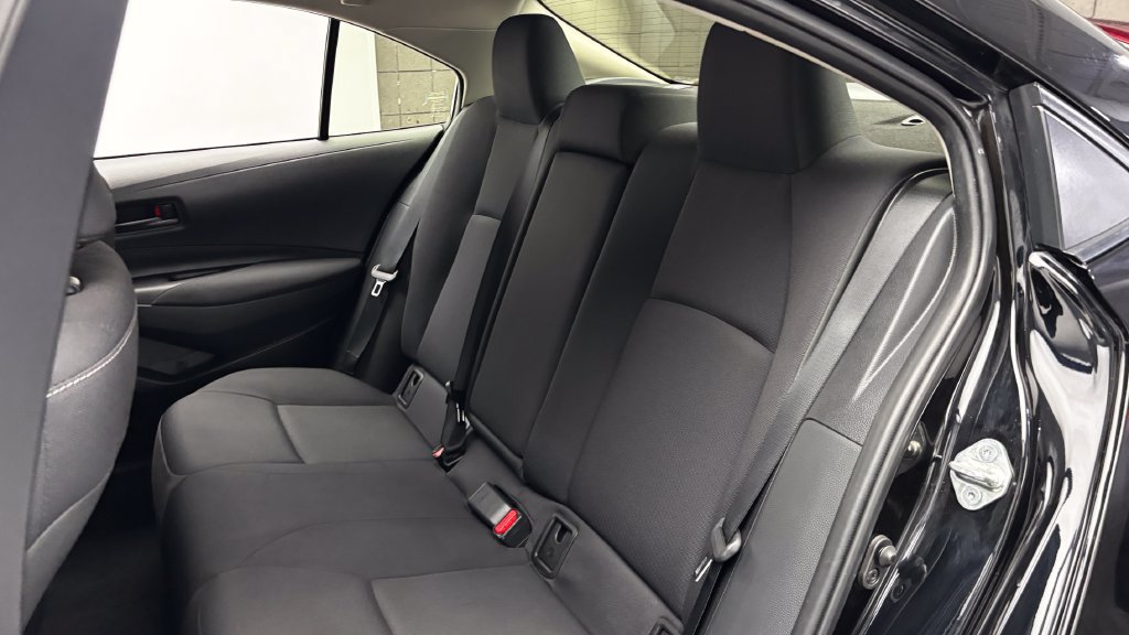 Used 2024 Toyota Corolla LE w/ LE Convenience Package FWD image 29