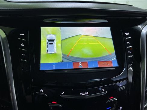 Used 2020 Cadillac Escalade Platinum image 21