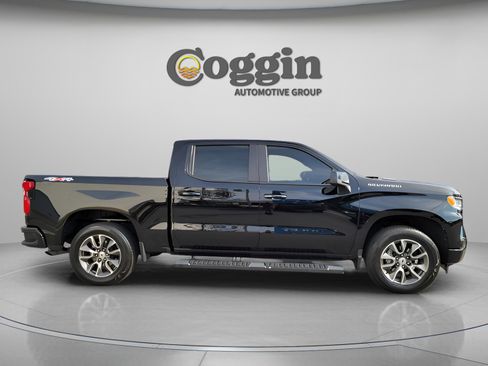 Certified 2025 Chevrolet Silverado 1500 RST image 4