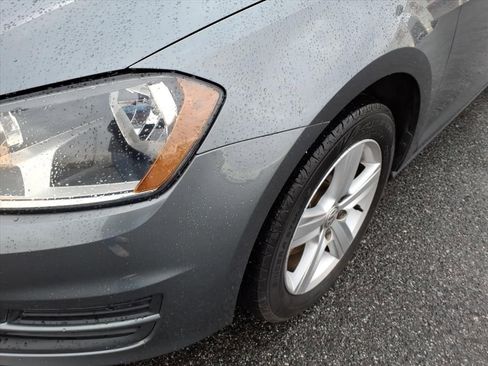 Used 2015 Volkswagen Golf TDI S image 9