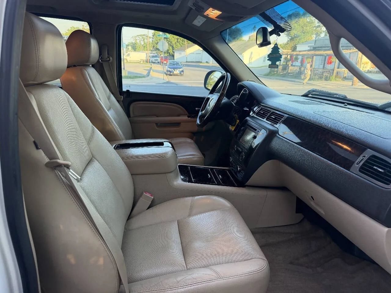 Used 2011 GMC Sierra 1500 Denali AWD/4WD image 34
