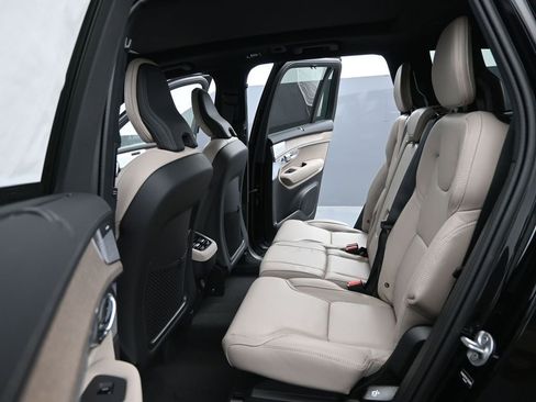 New 2026 Volvo XC90 B6 Ultra w/ Lounge Package AWD/4WD image 19