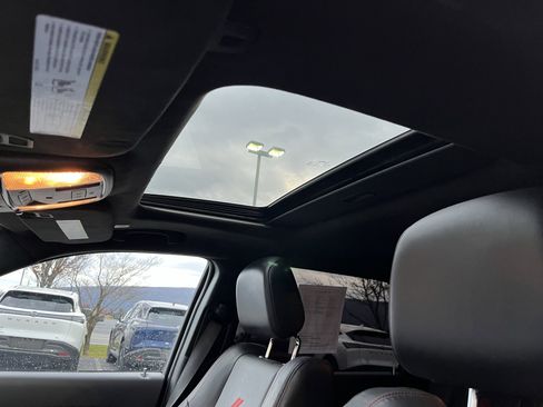 Used 2023 Dodge Durango Citadel image 23