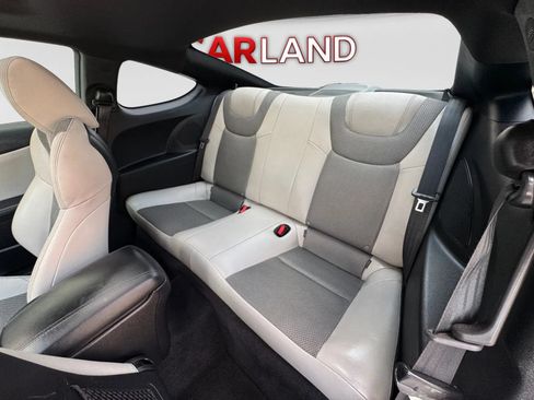 Used 2014 Hyundai Genesis 2.0T RWD image 19