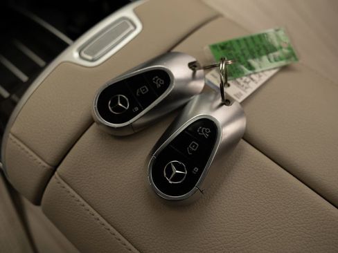 Used 2022 Mercedes-Benz S 500 4MATIC image 48