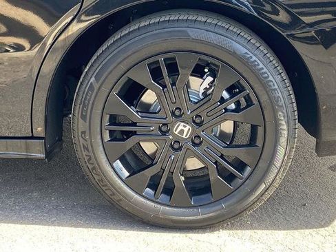 Used 2025 Honda Odyssey Sport-L image 29