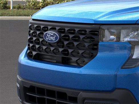 New 2025 Ford Maverick XL w/ Equipment Group 102A image 18