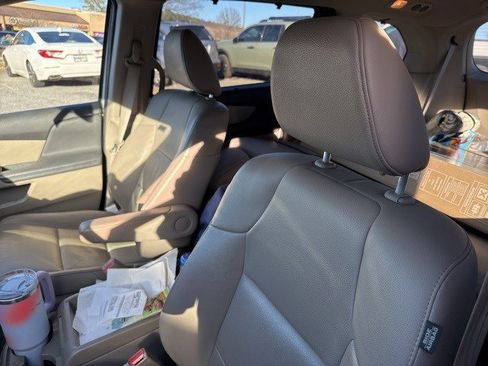 Used 2016 Honda Odyssey EX-L image 14