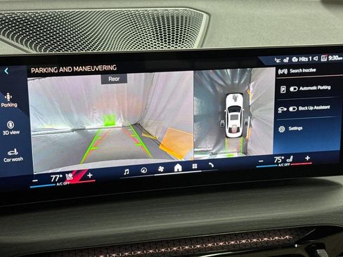 Used 2026 BMW 330i Sedan w/ Premium Package image 24