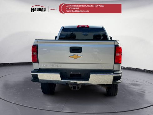 Used 2018 Chevrolet Silverado 2500 LT w/ LT Convenience Package AWD/4WD image 5