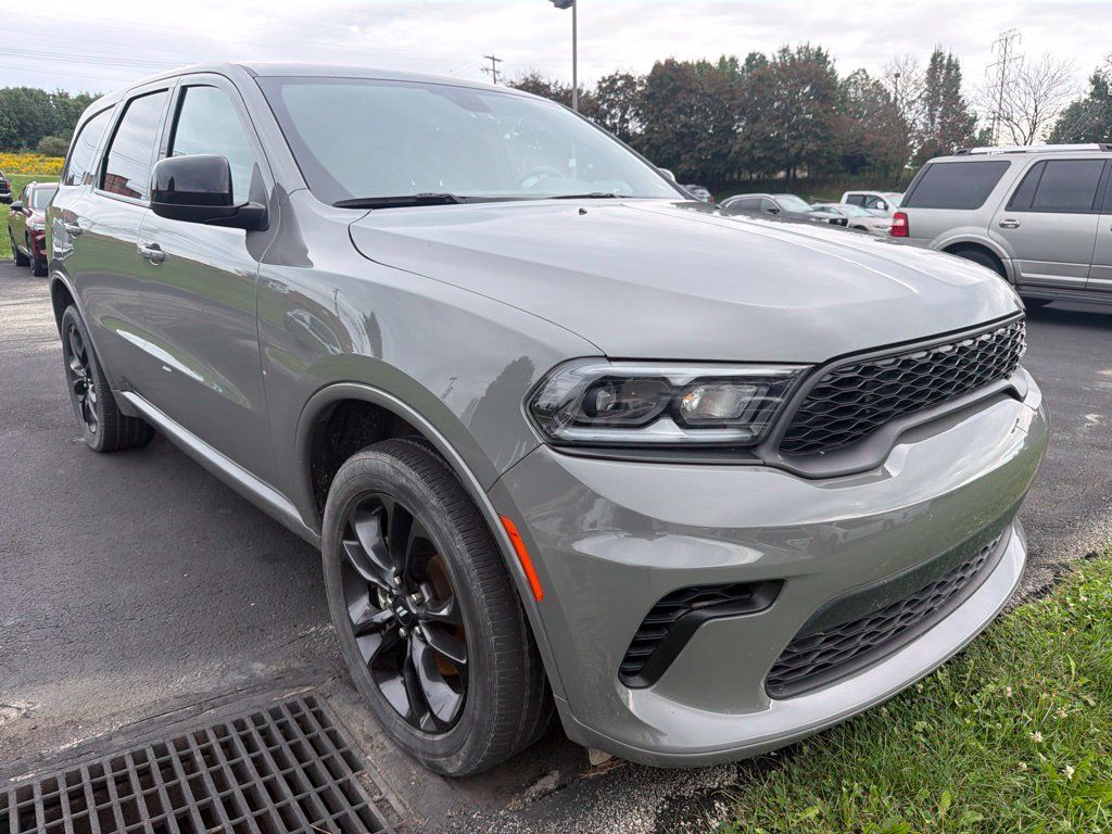Used 2025 Dodge Durango GT AWD/4WD image 1