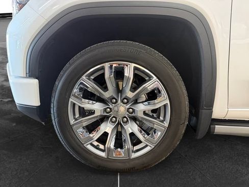 Used 2023 GMC Sierra 1500 Denali AWD/4WD image 9